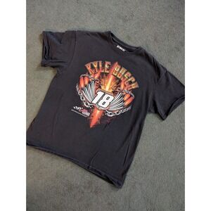 Kyle Busch 18 Joe Gibbs Racing NASCAR Black T Shirt Men's‎ Size Large